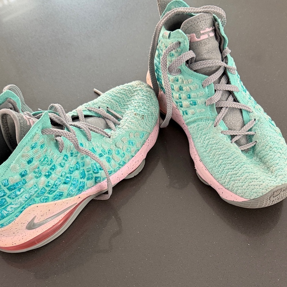 Nike LeBron James women’s basketball sneakers. Size 6. Worn indoors only